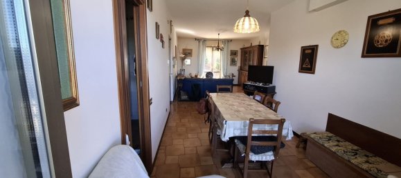 4 bedrooms Apartment in Todi, Italy No. 311498 3