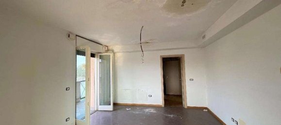 Apartamento de 3 habitaciónes en Abbiategrasso, Italy No. 7841 3