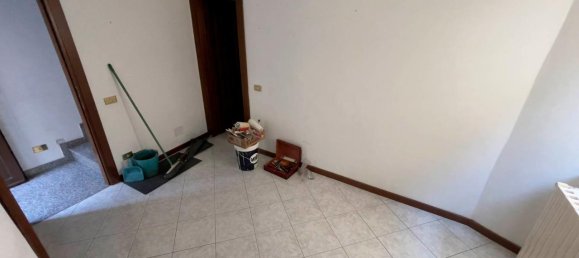 5-Zimmer Haus in Sondrio, Italy, Nr. 117473 14