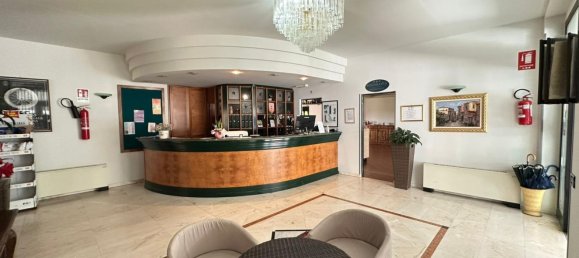 5000m² Building in Atri, Italy No. 340563 8