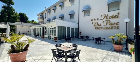 5000m² Building in Atri, Italy No. 340563 2