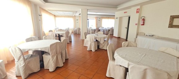 5000m² Building in Atri, Italy No. 340563 14