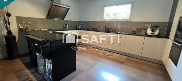 Casa de 4 dormitorios en Beychac-et-Caillau, France No. 278409 2