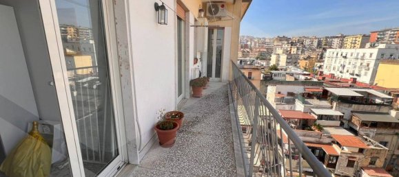 4 rooms Apartment in Naples, Italy No. 33432 54