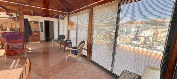 4 rooms Apartment in Naples, Italy No. 33432 32