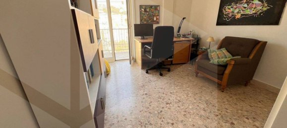 4 rooms Apartment in Naples, Italy No. 33432 7