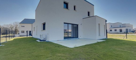 Casa de 4 dormitorios en Breal-sous-Montfort, France No. 201375 9