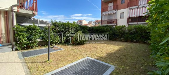 1 bedroom Apartment in Grugliasco, Italy No. 49749 6