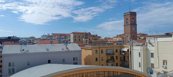 Пентхаус с 8 комнатами в Ливорно, Италия № 275100 11