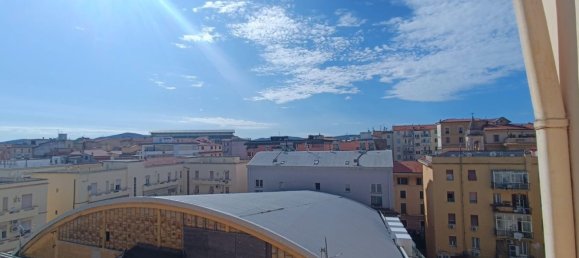 Пентхаус с 8 комнатами в Ливорно, Италия № 275100 41