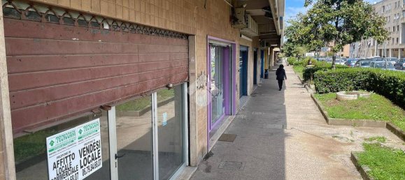 80m² Commercial property in Ciampino, Italy No. 140257 2