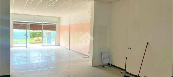 80m² Commercial property in Ciampino, Italy No. 140257 6