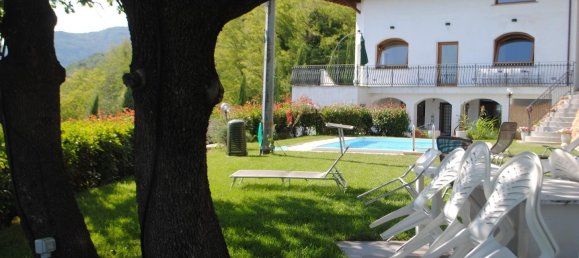 12 bedrooms House in Pescia, Italy No. 112863 3
