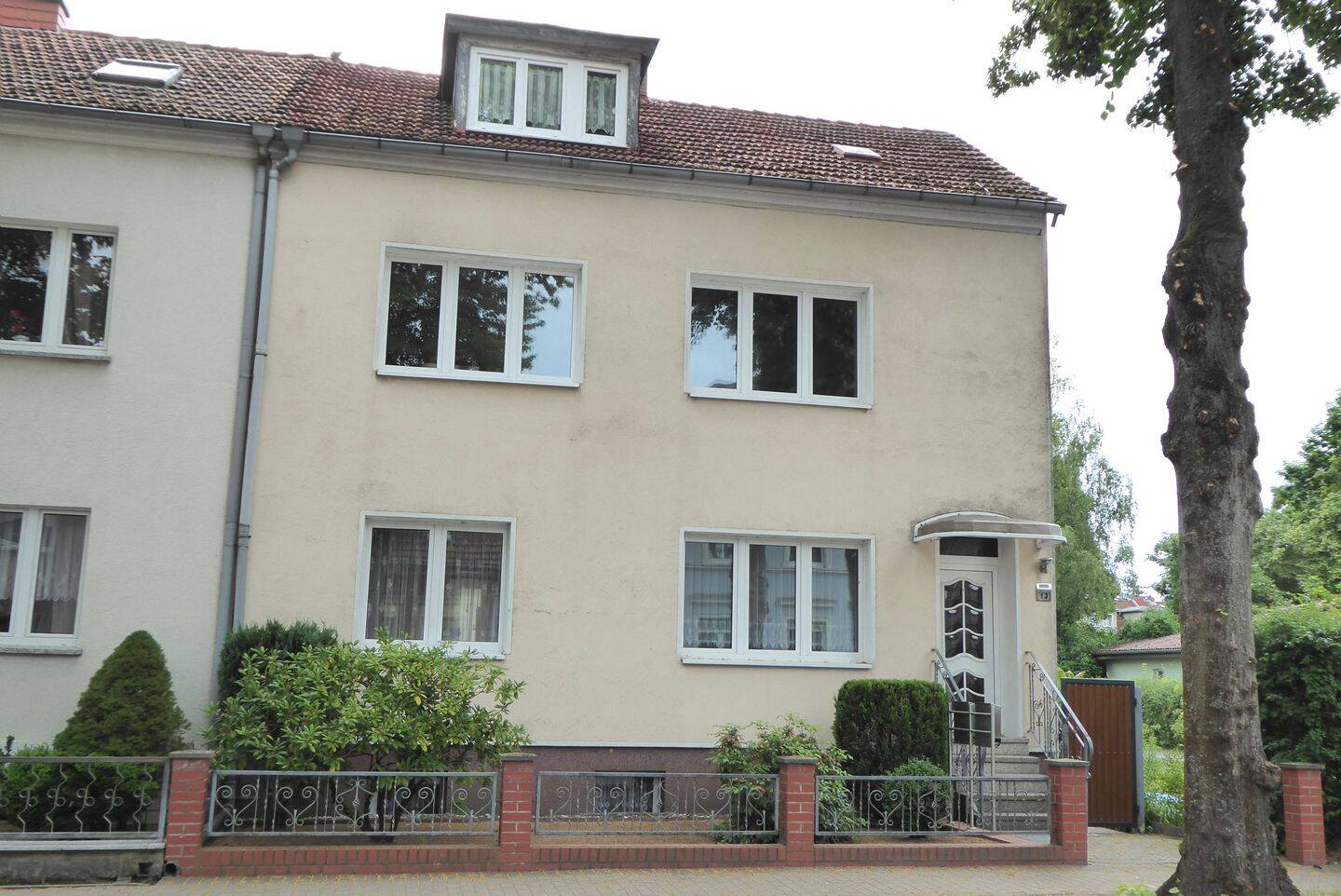 Adosado de 6 habitaciónes en Prignitz, Germany No. 14997
