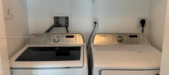 2 Schlafzimmer Gewerbliche Immobilien in Miami, USA, Nr. 614787 18