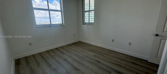 2 Schlafzimmer Gewerbliche Immobilien in Miami, USA, Nr. 614787 16