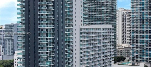 2 Schlafzimmer Gewerbliche Immobilien in Miami, USA, Nr. 614787 3