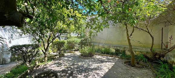 4 bedrooms House in Almada, Portugal No. 176973 9