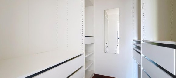 4 bedrooms House in Chartres, France No. 211599 14