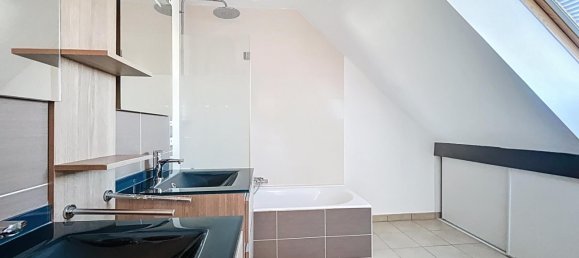 4 bedrooms House in Chartres, France No. 211599 19