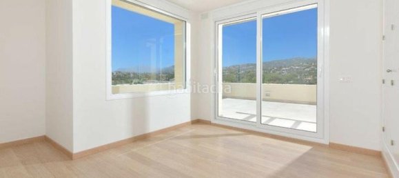 3 Schlafzimmer Penthouse in Marbella, Spain, Nr. 31430 17