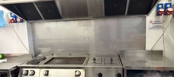 65m² Commercial property in Udine, Italy No. 223019 14