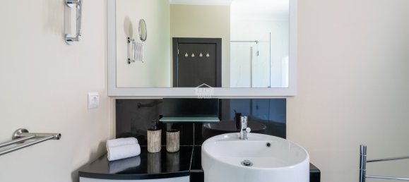 3 bedrooms Villa in Funchal, Portugal No. 142081 25