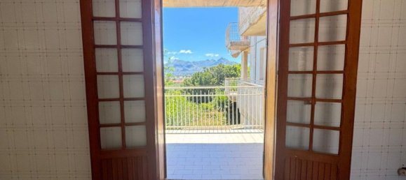 Вилла с 8 комнатами в Санта Флавия, Италия № 262446 13