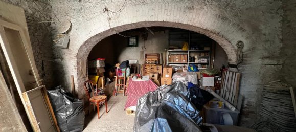 Коммерческая недвижимость 80м² в Специя, Италия № 123611 19