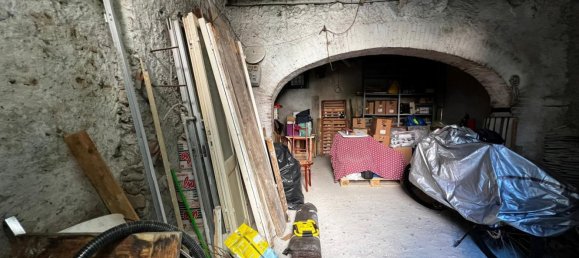 Коммерческая недвижимость 80м² в Специя, Италия № 123611 20