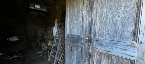 Коммерческая недвижимость 80м² в Специя, Италия № 123611 8