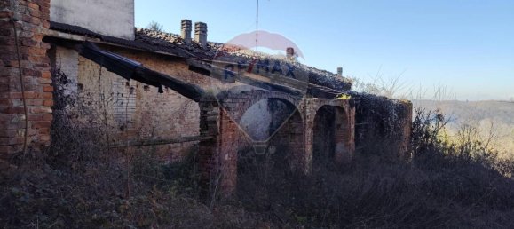 19 rooms House in Castagnole Monferrato, Italy No. 7555 39