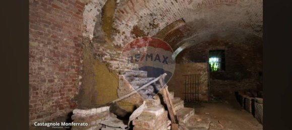 19 rooms House in Castagnole Monferrato, Italy No. 7555 19