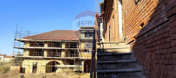 19 rooms House in Castagnole Monferrato, Italy No. 7555 38