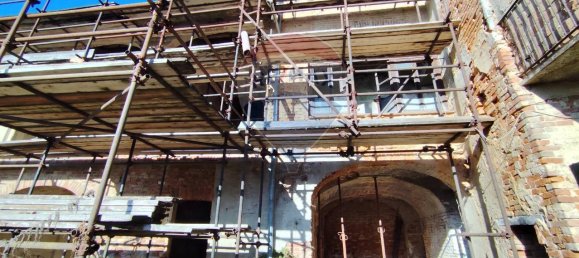 19 rooms House in Castagnole Monferrato, Italy No. 7555 42