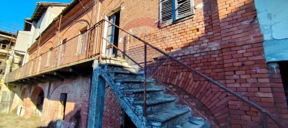 19 rooms House in Castagnole Monferrato, Italy No. 7555 5