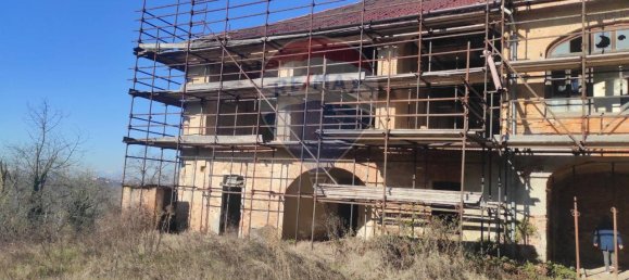 19 rooms House in Castagnole Monferrato, Italy No. 7555 33