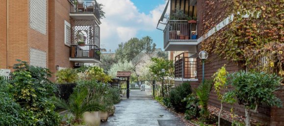 3 bedrooms Apartment in Rome, Italy No. 176947 19