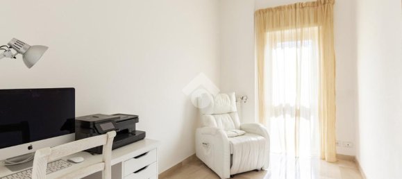 3 bedrooms Apartment in Rome, Italy No. 176947 16