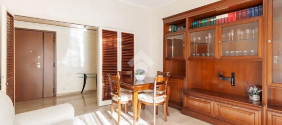 3 bedrooms Apartment in Rome, Italy No. 176947 12