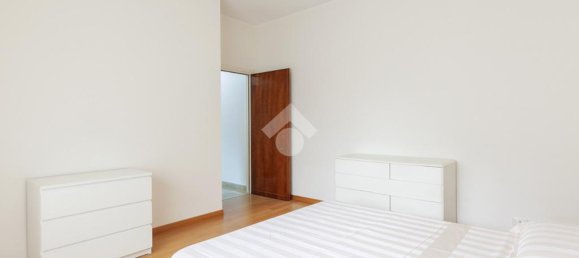 3 bedrooms Apartment in Rome, Italy No. 176947 20