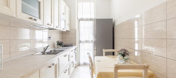 3 bedrooms Apartment in Rome, Italy No. 176947 14