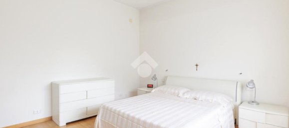 3 bedrooms Apartment in Rome, Italy No. 176947 24