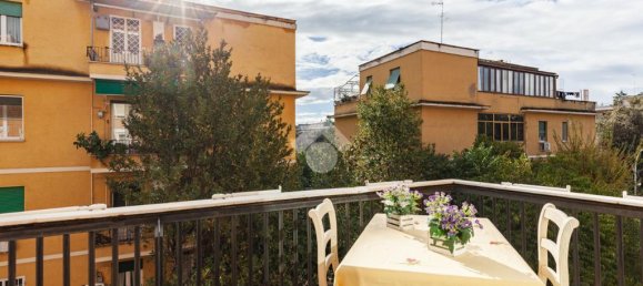 3 bedrooms Apartment in Rome, Italy No. 176947 2