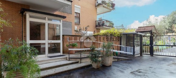 3 bedrooms Apartment in Rome, Italy No. 176947 34