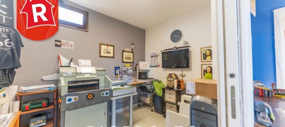 Пентхаус с 2 комнатами в Лечче, Италия № 137942 39