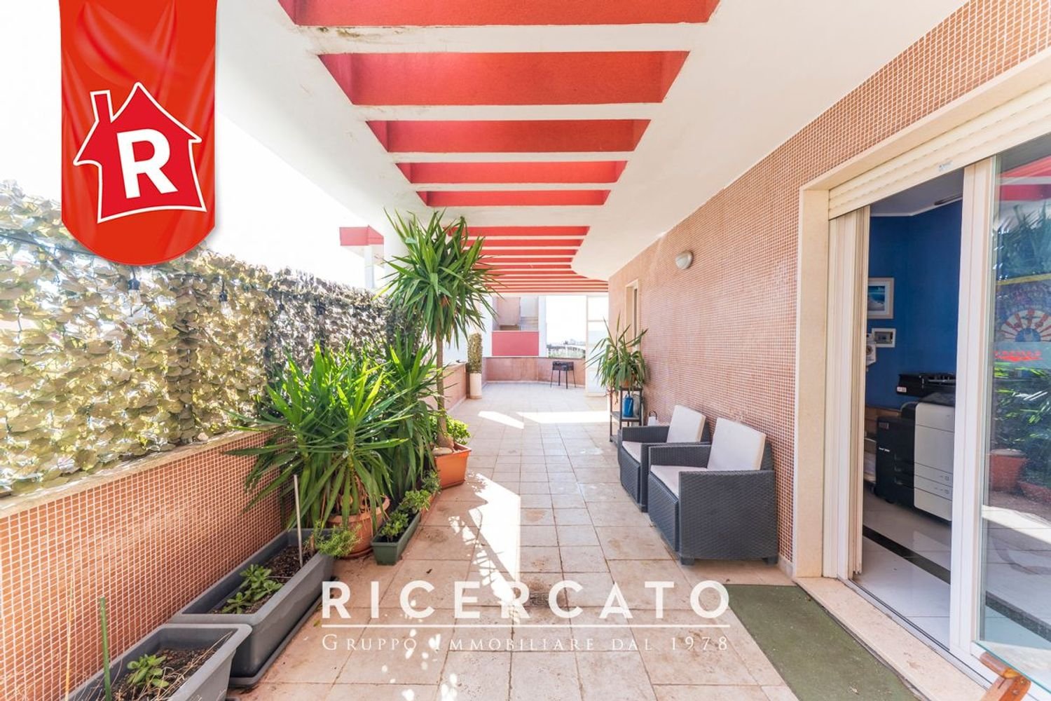 Пентхаус с 2 комнатами в Лечче, Италия № 137942