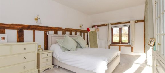 4 bedrooms House in Harlow, United Kingdom No. 3956 9