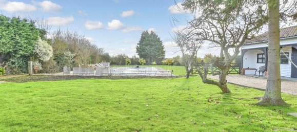 4 bedrooms House in Harlow, United Kingdom No. 3956 19