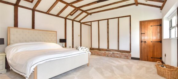 4 bedrooms House in Harlow, United Kingdom No. 3956 6